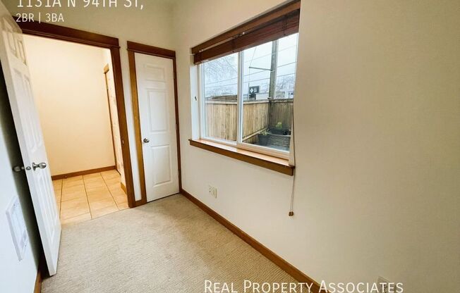 1131 A N 94 ST