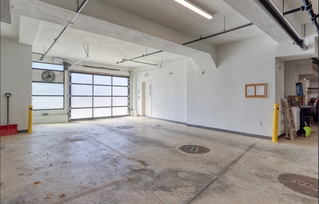 3 beds, 2 baths, 1,200 sqft, $5,300, Unit Unit 7