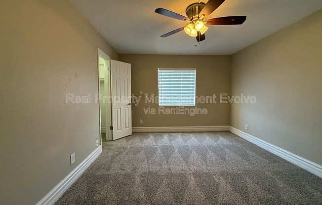 1 bed, 1 bath, 749 sqft, $1,100, Unit Unit 288