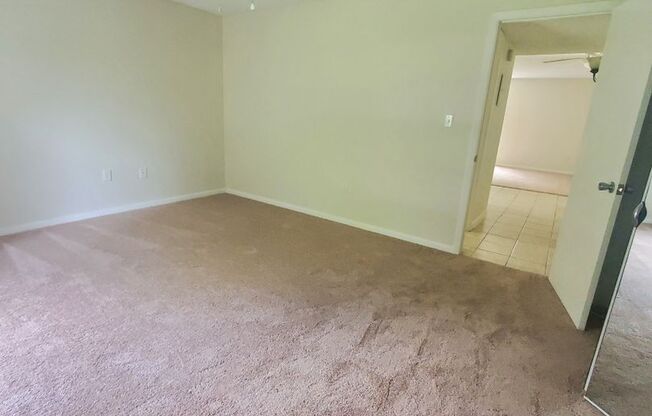 1 bed, 1 bath, $1,325.01, Unit Unit 102