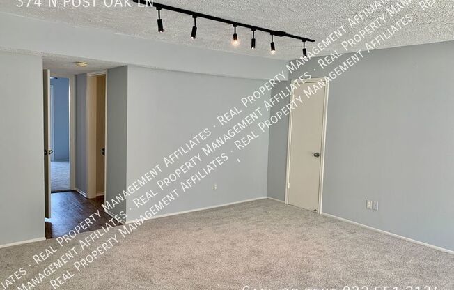 374 N POST OAK LN