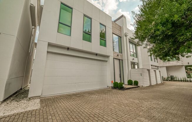 Beautiful contemporary home in the sought-after Galleria area.