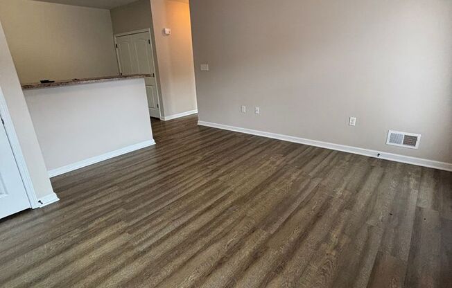 1 bed, 1 bath, 687 sqft, $775, Unit N06