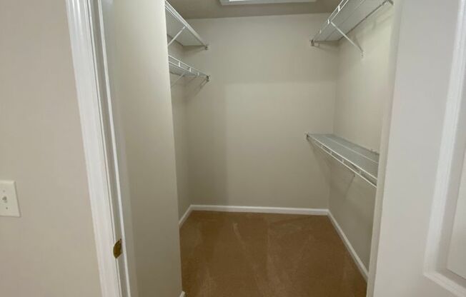 2 beds, 2 baths, 1,131 sqft, $1,425, Unit 2772-6