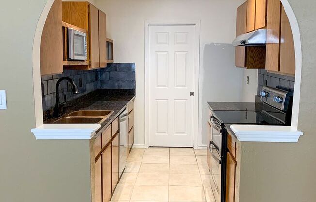 2 beds, 1.5 baths, $1,800