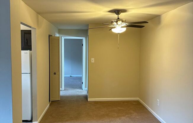 1 bed, 1 bath, 725 sqft, $1,245, Unit E10