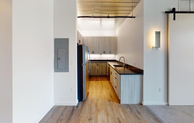 2 beds, 1 bath, 1,008 sqft, $2,295, Unit Unit 305