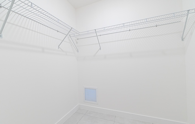 2 beds, 2 baths, 986 sqft, $2,375, Unit 503