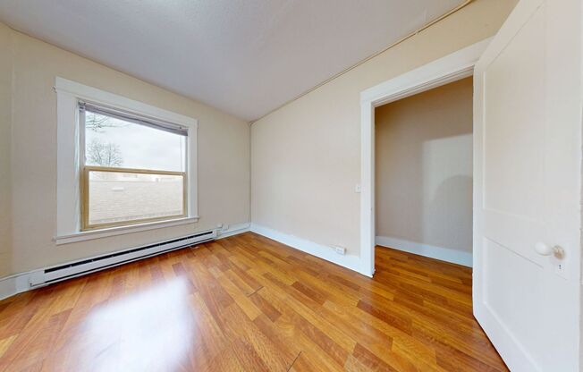 2 beds, 1 bath, $2,445, Unit 209