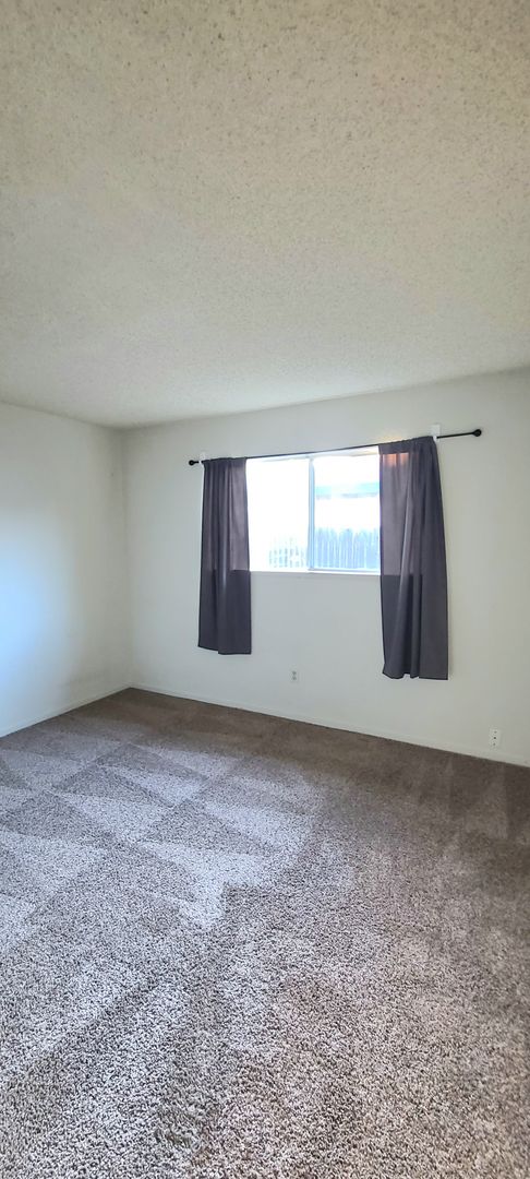 2 beds, 2 baths, $2,095, Unit 2306 IMRAN DR