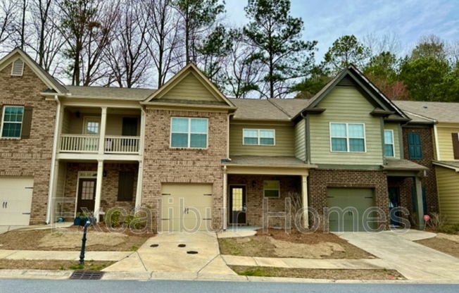 387 FRANKLIN LN