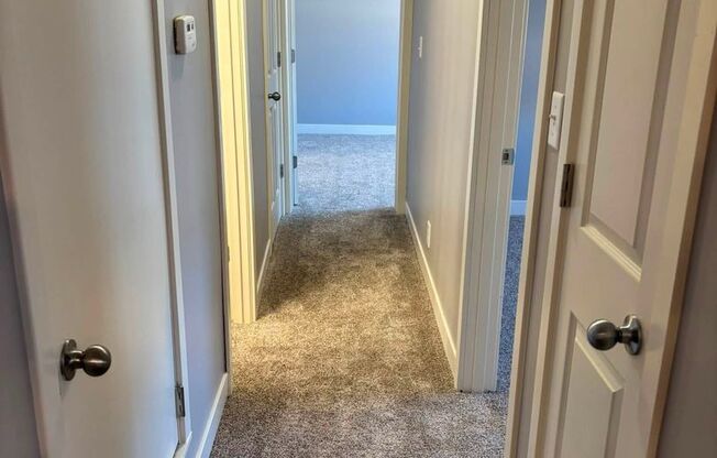 2 beds, 2 baths, $1,099, Unit 1507-04