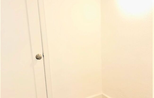 Studio, 1 bath, 600 sqft, $1,595, Unit 501