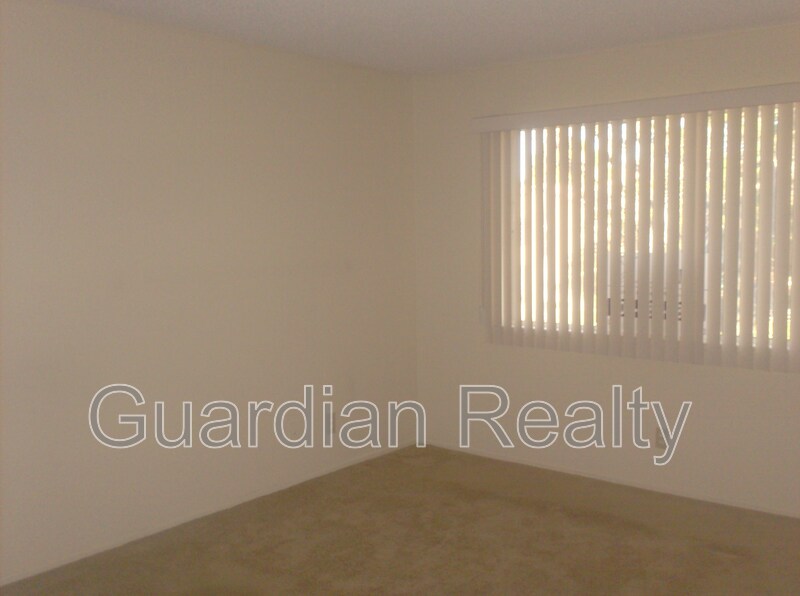 2209 TALL PINE DR