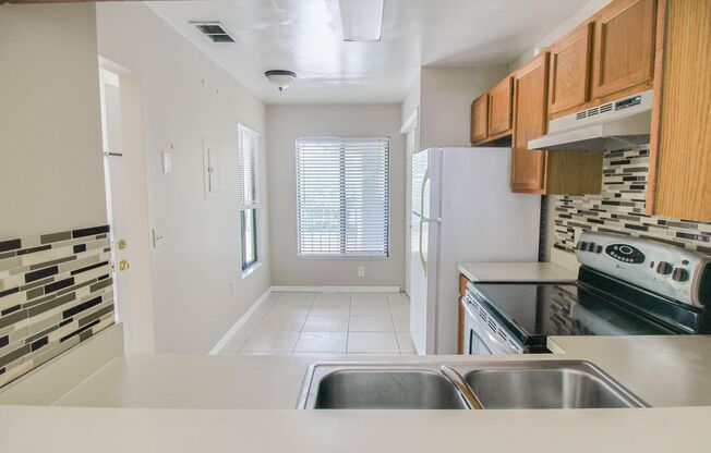 2 beds, 2 baths, $1,750