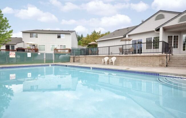 2 beds, 2 baths, 1,240 sqft, $1,940, Unit G33