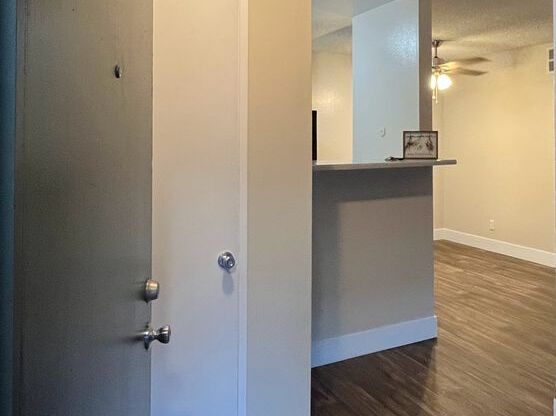 1 bed, 1 bath, 714 sqft, $1,695, Unit 056