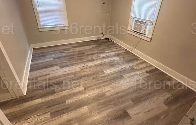 $775 - 2 bedroom / 1 bathroom - Single Family Home
