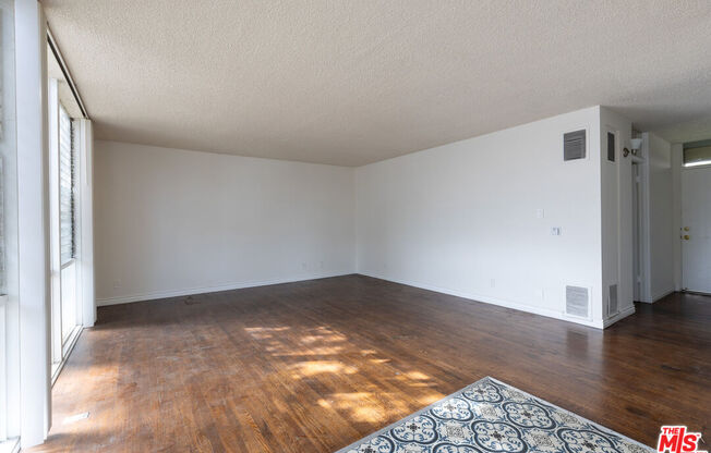 11133 Rose Ave Apt 11