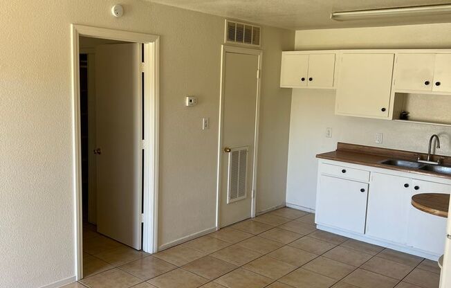 1 Bedroom 1 Bath In Central Las Vegas