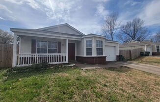 Nice 3 bedroom 2 bath home in West Fayetteville