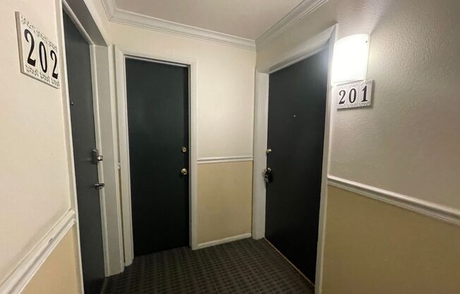 1 bed, 1 bath, $1,340