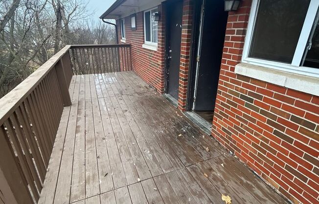 2 beds, 1 bath, 750 sqft, $1,170, Unit B12 1045 17