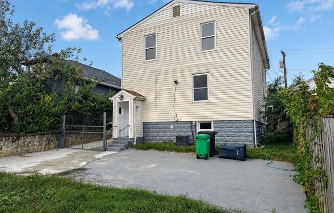 Spacious Home suitable for roommates and group homes *Section 8 accepted*