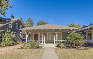 2 bed 2 bath historic remodeled home with an awesome 1bed 1 bath detached apartment! Mesta Park beautiful bungalow! Walk to the popular NW 23rd street area! 1 small dog under 10 pounds