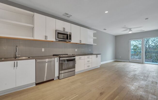 1 bed, 1 bath, 668 sqft, $1,790, Unit #212