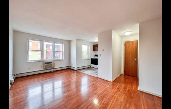 322 Hudson St / Luca Investments LLC