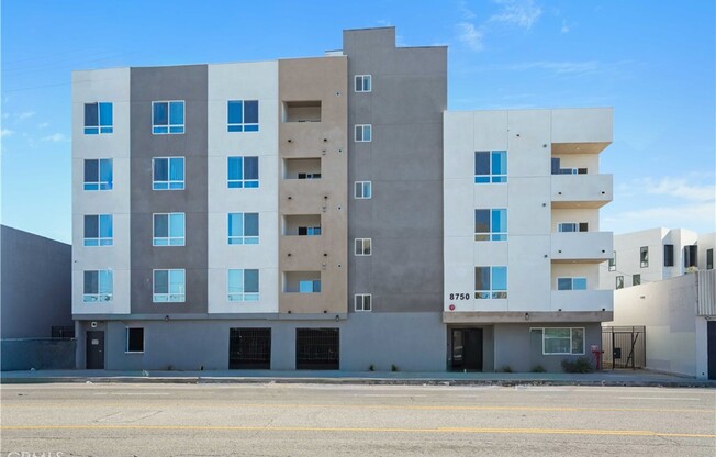 2 beds, 2 baths, 1,122 sqft, $2,417, Unit 509