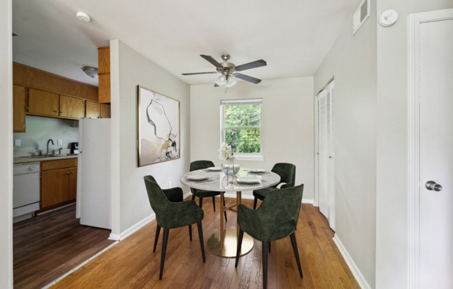 1 bed, 1 bath, 800 sqft, $949, Unit 1208-08