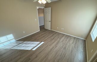 2 beds, 2 baths, $895