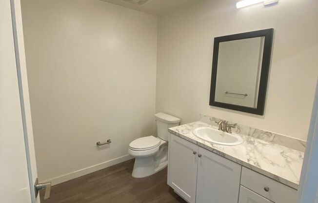Studio, 1 bath, 436 sqft, $2,395, Unit Unit 215