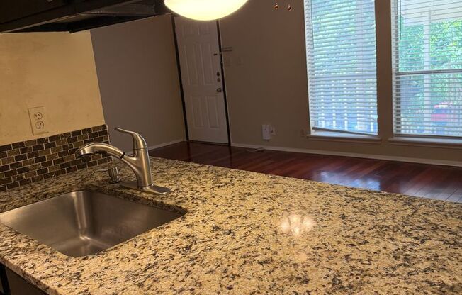 HUGE HYDE PARK 1 BEDROOM - REAL WOOD FLOORS - $1275