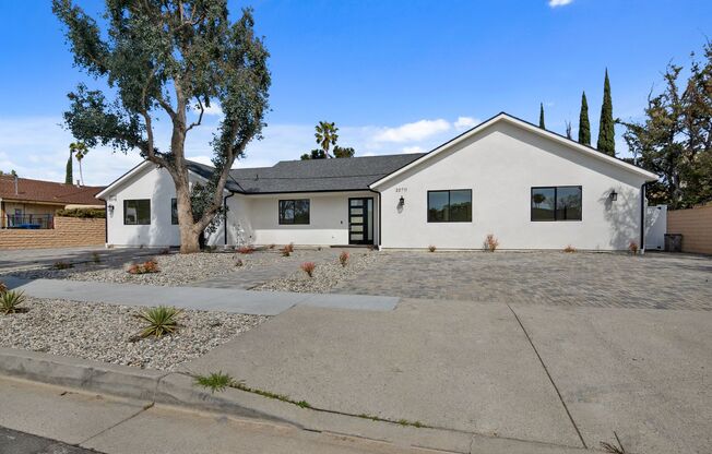 Modern 5-Bedroom 5 bath Home for Lease in Winnetka, CA