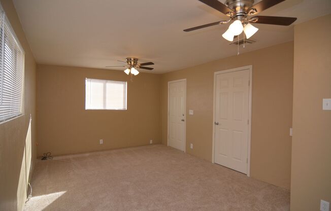 2 beds, 1 bath, $1,195