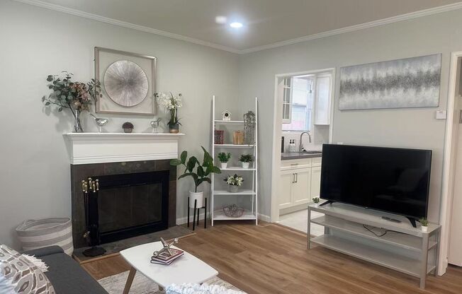 122-130 Vera Ave