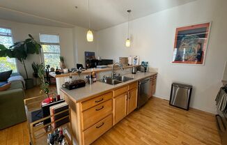 Charming 2BR Townhome in Denver