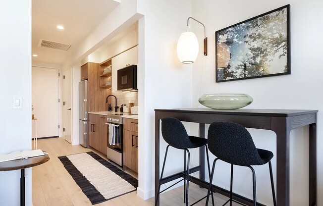 Studio, 1 bath, $4,100, Unit 304