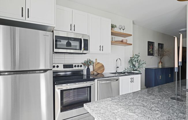 1 bed, 1 bath, 747 sqft, $1,420, Unit 210