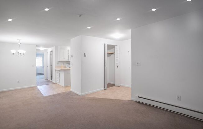 1 bed, 1 bath, 775 sqft, $2,050, Unit 10-2