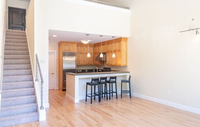TWO WEEKS FREE! 2BR/1.5BA Super Spacious! Modern! Laundry! PROGRESSIVE