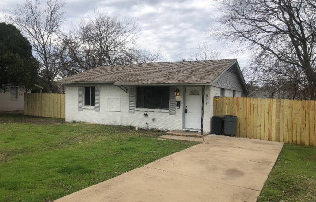 821 POWELL RD