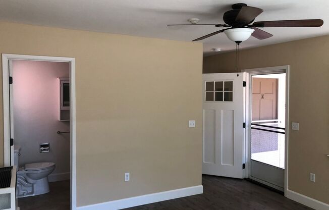 Studio, 1 bath, 380 sqft, $1,695, Unit 905