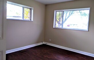 3 beds, 1 bath, $2,000