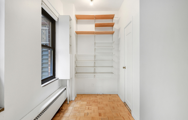 2 TUDOR CITY PL