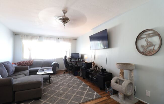 3 beds, 2 baths, $2,000