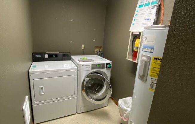 2 beds, 1 bath, $1,125, Unit 05